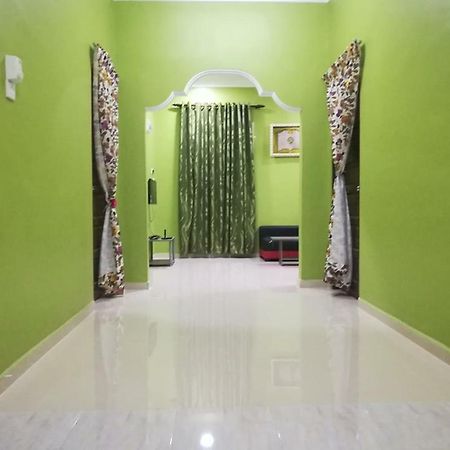 Homestay Damai Yusmila Kuala Terengganu Eksteriør billede