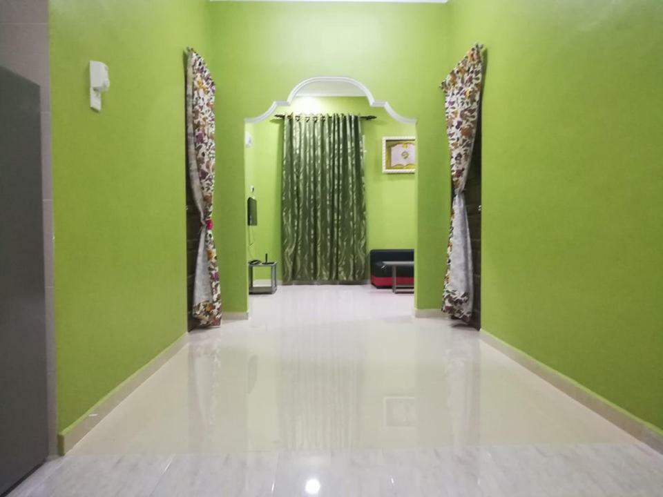 Homestay Damai Yusmila Kuala Terengganu Eksteriør billede