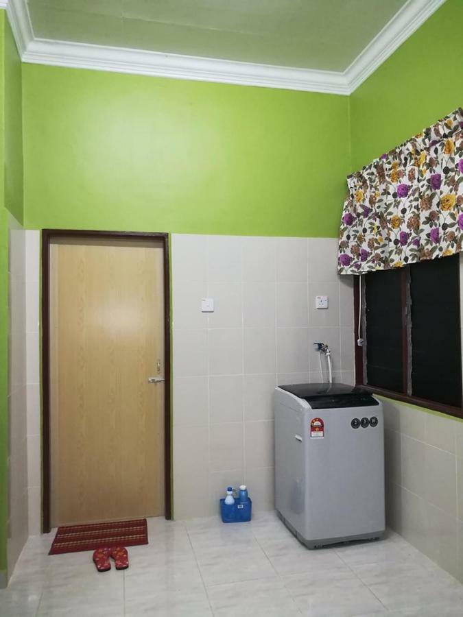 Homestay Damai Yusmila Kuala Terengganu Eksteriør billede