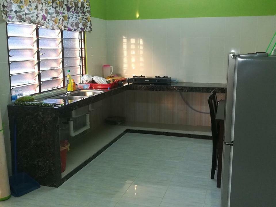 Homestay Damai Yusmila Kuala Terengganu Eksteriør billede
