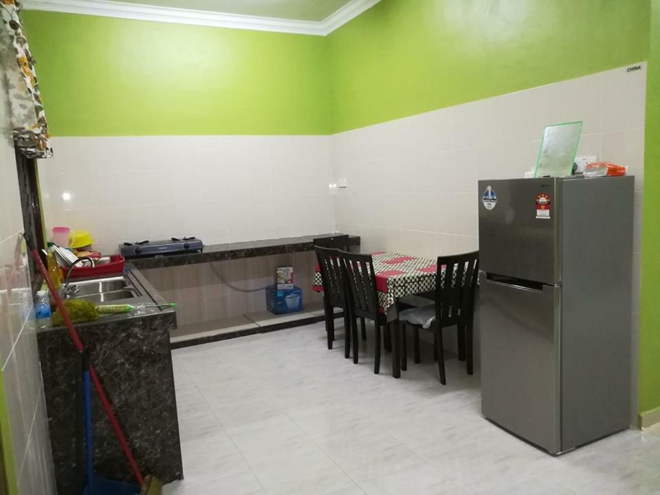 Homestay Damai Yusmila Kuala Terengganu Eksteriør billede