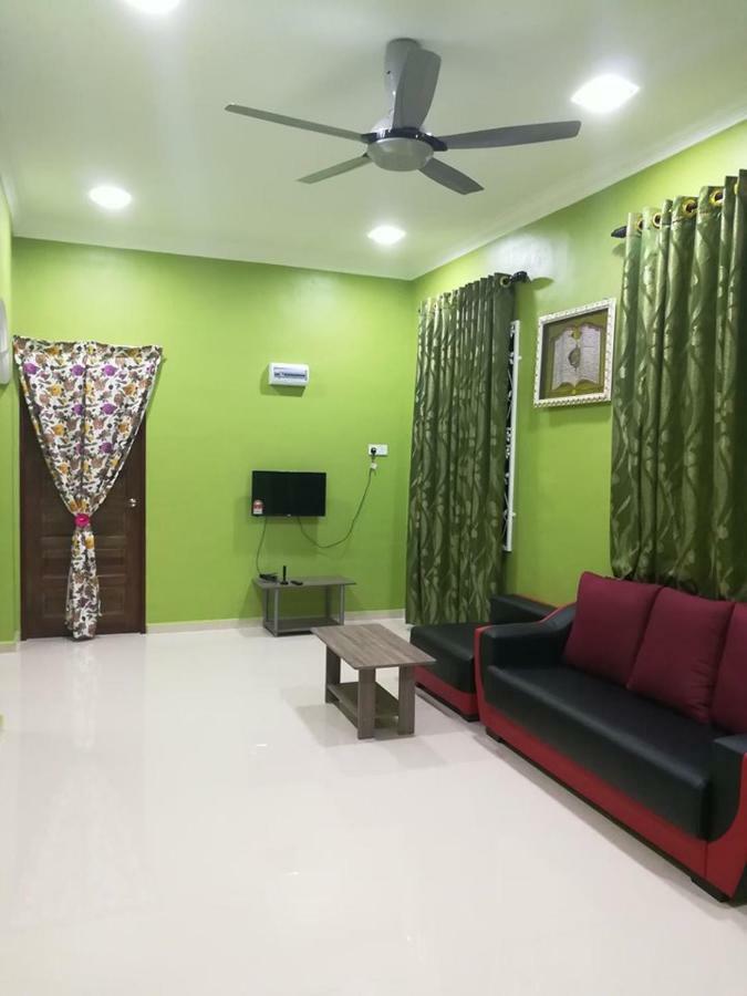 Homestay Damai Yusmila Kuala Terengganu Eksteriør billede