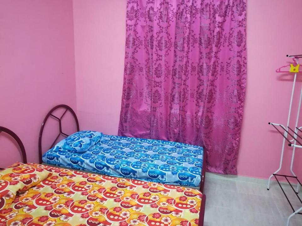 Homestay Damai Yusmila Kuala Terengganu Eksteriør billede