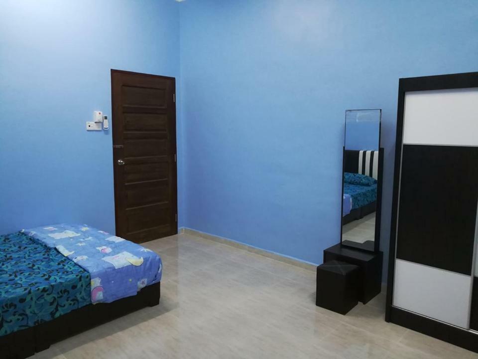 Homestay Damai Yusmila Kuala Terengganu Eksteriør billede