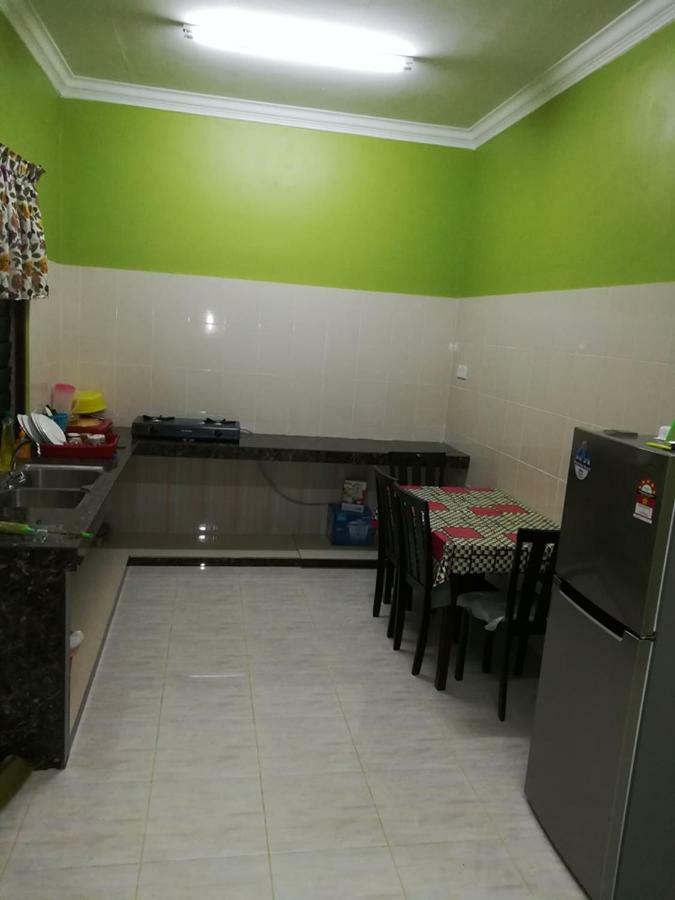 Homestay Damai Yusmila Kuala Terengganu Eksteriør billede